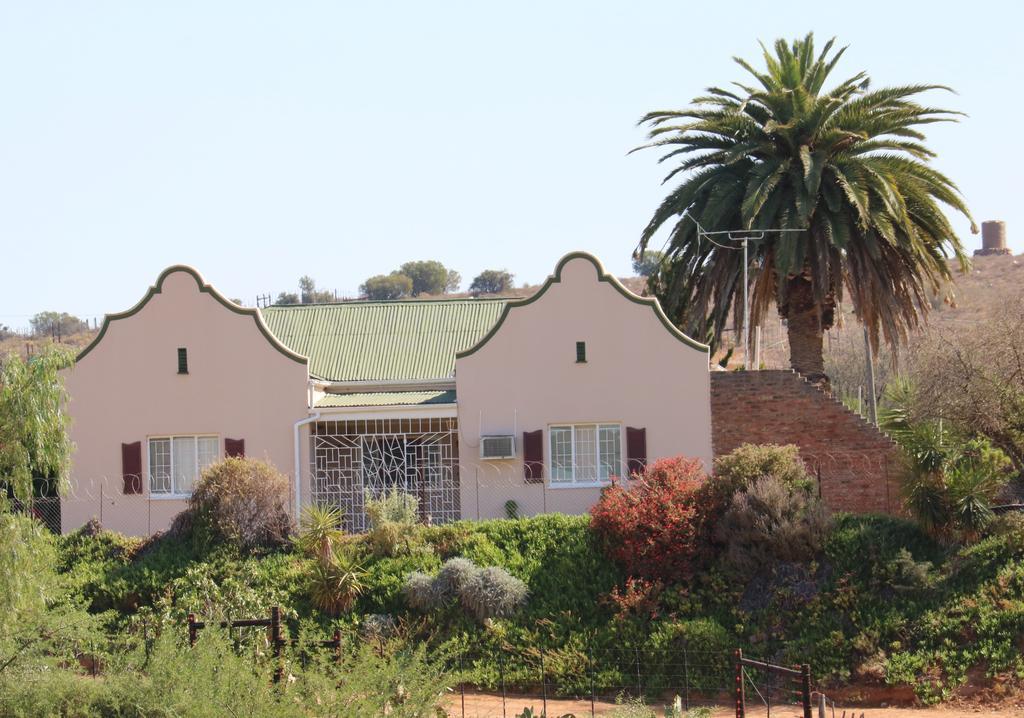 Grysbok Self Catering Accommodation Oudtshoorn Exterior foto